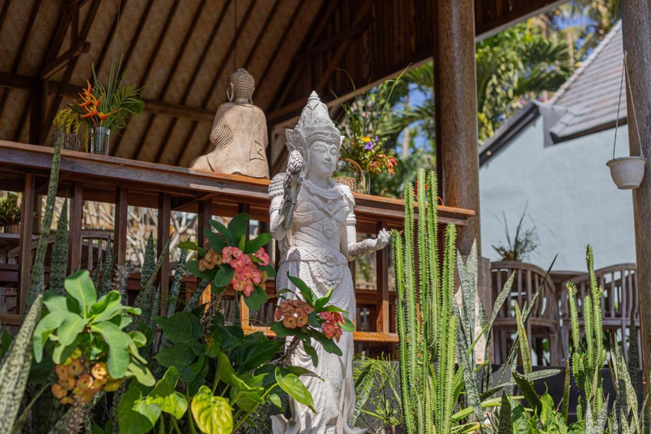 Villa Ume Tenang Нуса Пенида Экстерьер фото